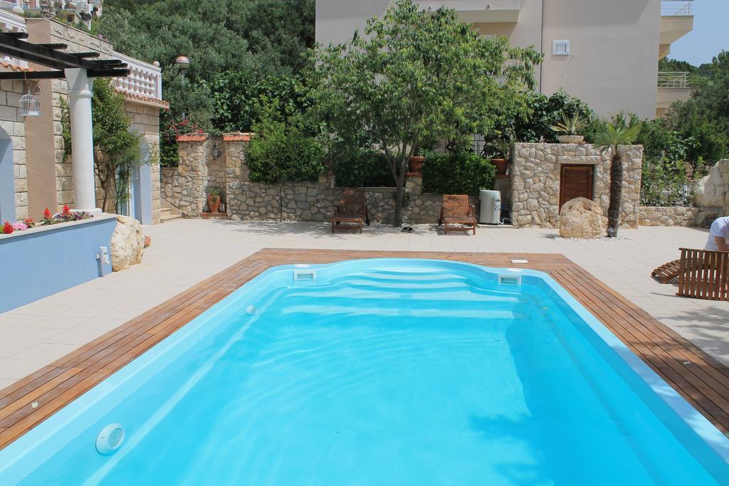 Villa Bougenvilia Tomas Tučepi Exteriér fotografie