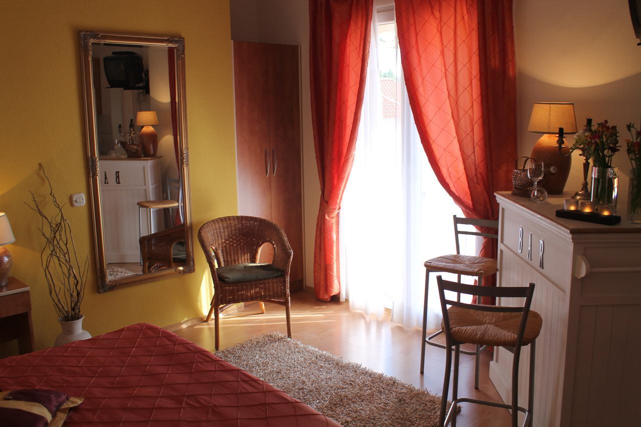 Villa Bougenvilia Tomas Tučepi Exteriér fotografie